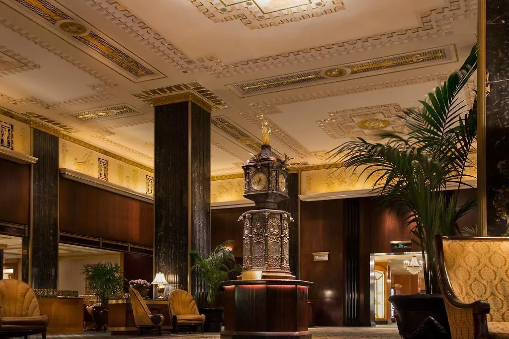 The Towers Of The Waldorf Astoria-1